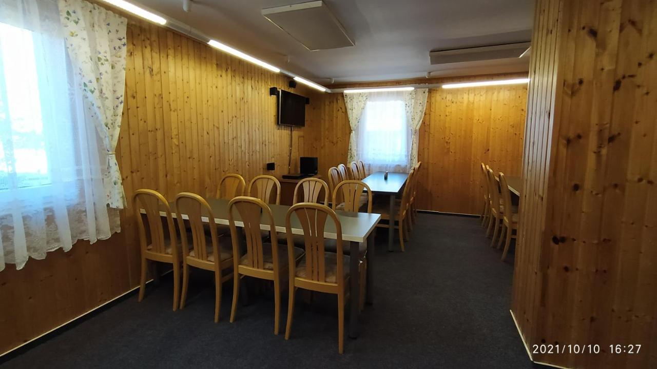 Penzion U Rybníka Mariánská Esterno foto