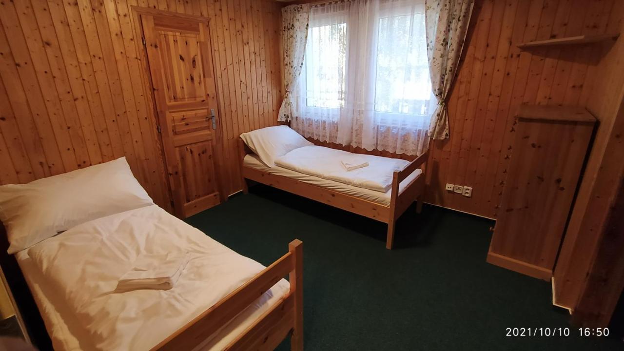 Penzion U Rybníka Mariánská Esterno foto
