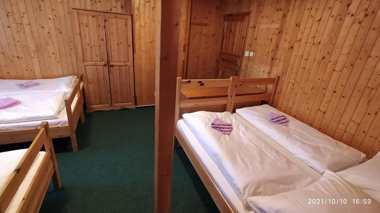Penzion U Rybníka Mariánská Esterno foto