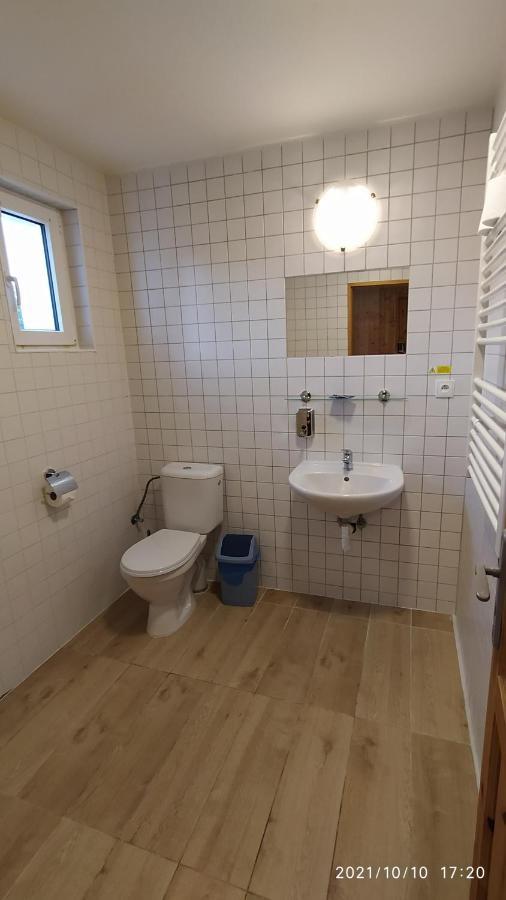 Penzion U Rybníka Mariánská Esterno foto